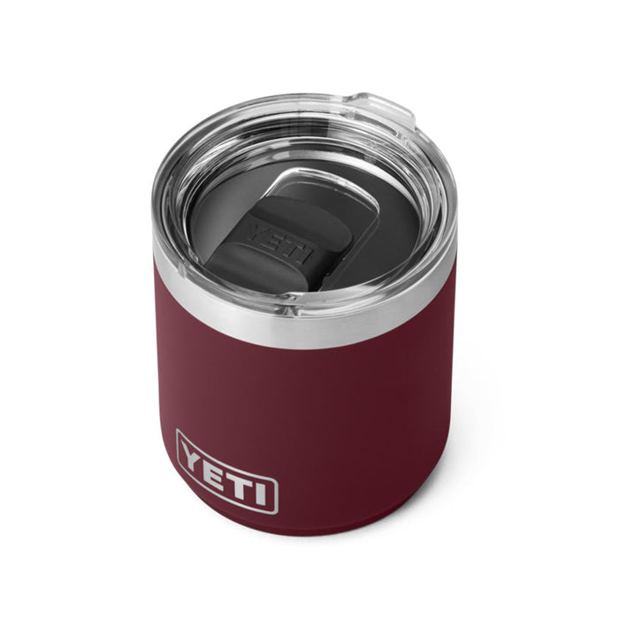 21071503211 TERMO RAMBLER 10oz LOWBALL 2.0 TAPA MAGNETICA WILD VINE RED MARCA YETI