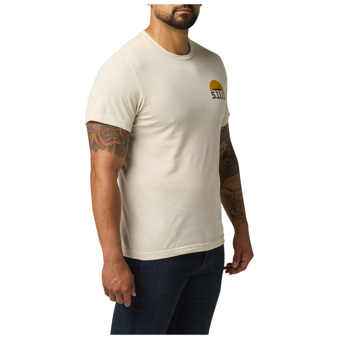 76166ADU-344 PLAYERA TROUT ON! SAND DUNE MARCA 5.11 TACTICAL